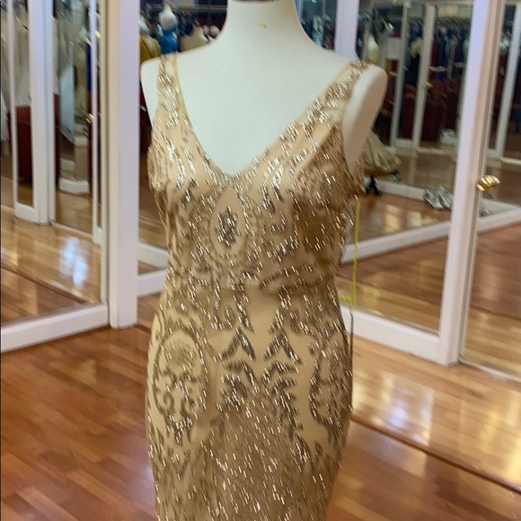 ⭐️SOLD⭐️ gold sparkly prom dress - Picture 2 of 8